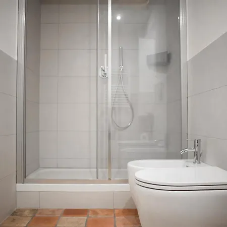 Apartment The Way Opera